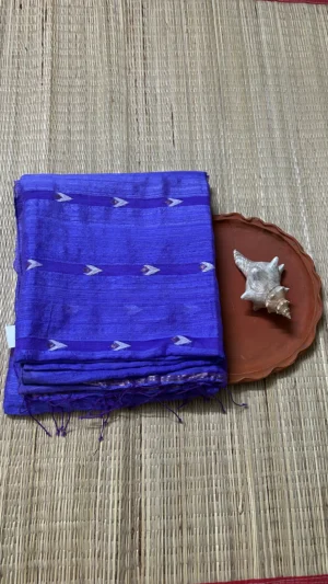 Fierce Bloom Violet Matka Silk Saree with Floral Aanchal