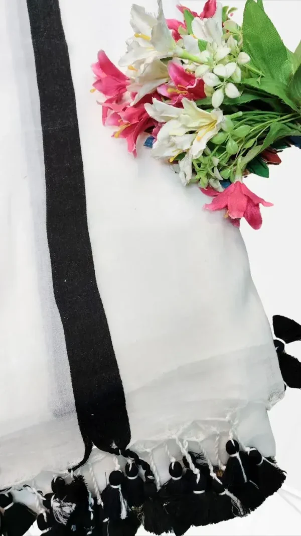 White color with black border velvet mol Cotton saree