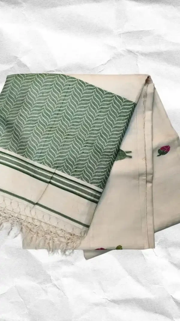 Off White Tussar Jamdani Saree