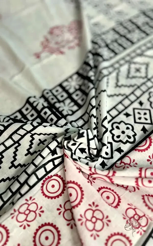 WHITE HAND BLOCK PRINTED BAGRU COTTON SAREE