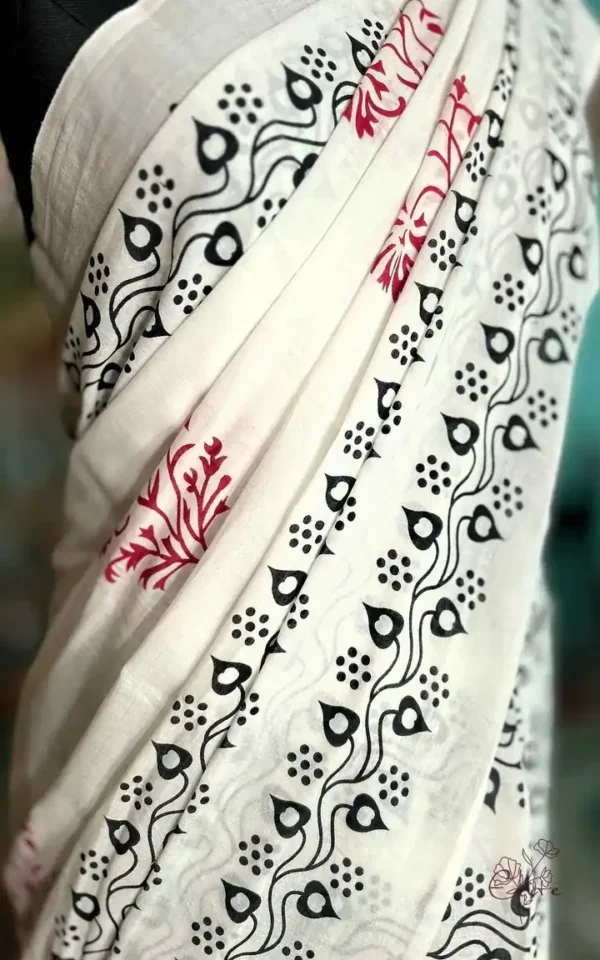 WHITE HAND BLOCK PRINTED BAGRU COTTON SAREE