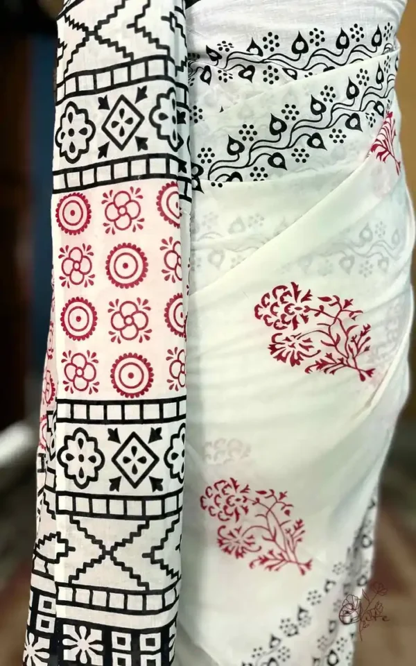 WHITE HAND BLOCK PRINTED BAGRU COTTON SAREE