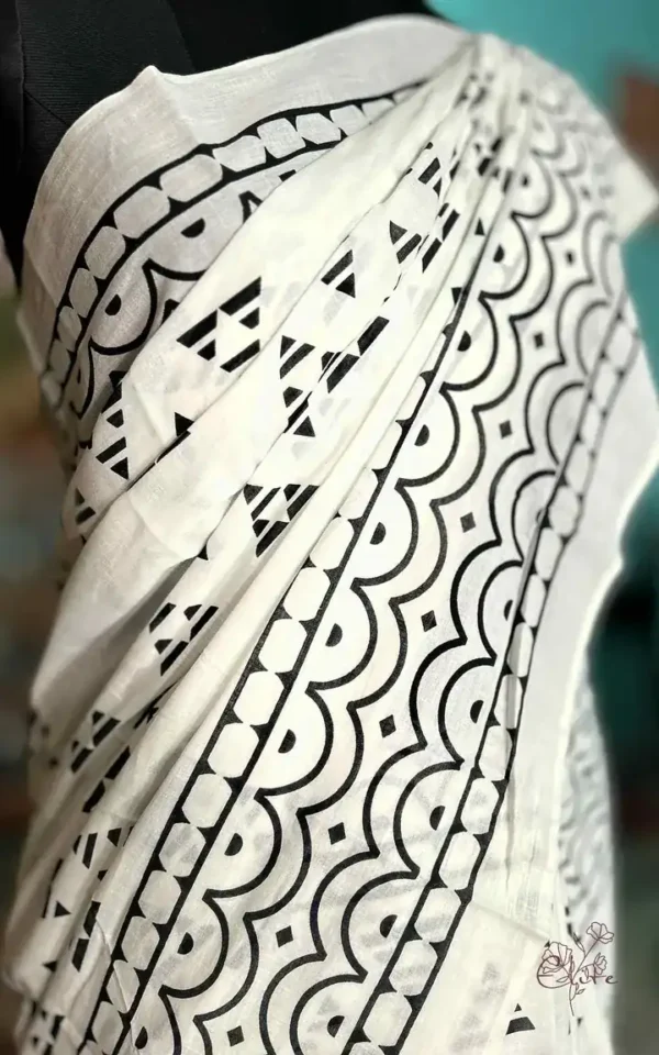 WHITE HAND BLOCK PRINTED BAGRU COTTON SAREE
