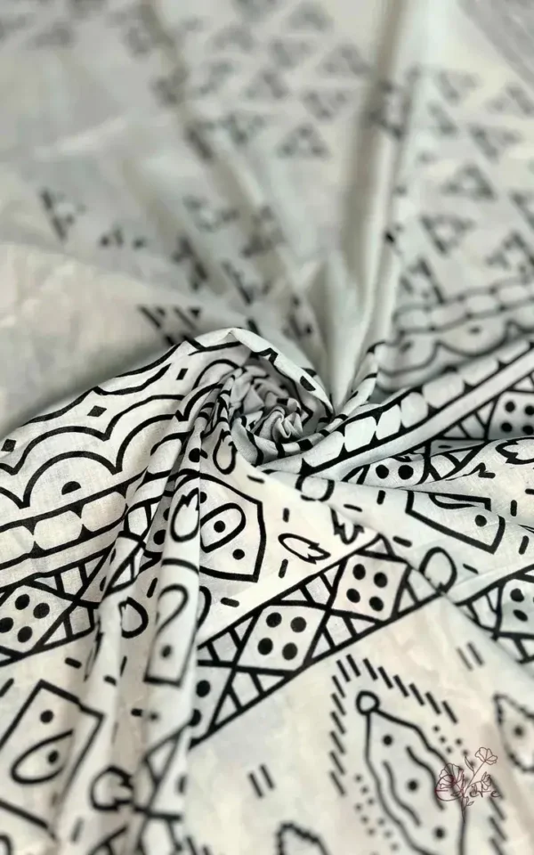 WHITE HAND BLOCK PRINTED BAGRU COTTON SAREE
