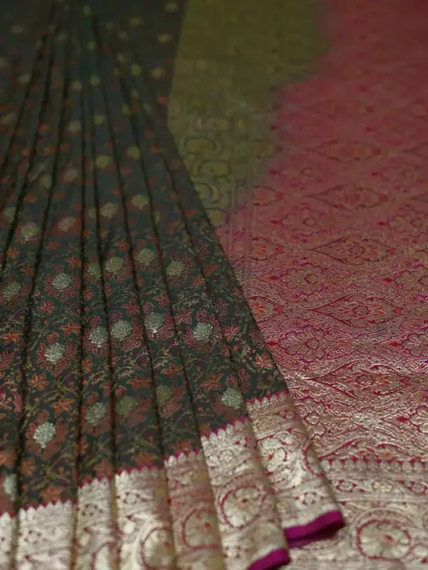 Green Dual Tone on Golden Zari Butta n Jangla pattern Benarasi Katan silk saree