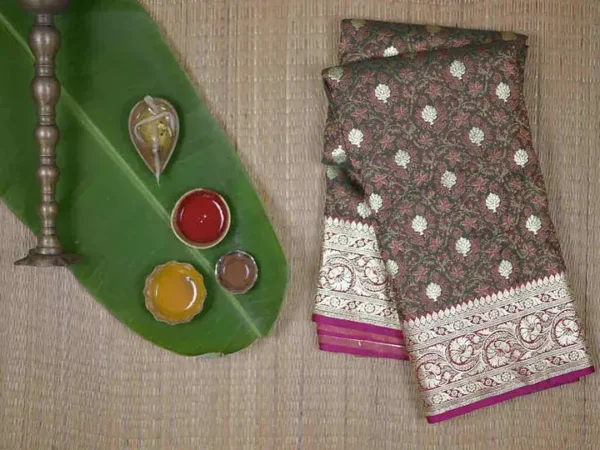 Green Dual Tone on Golden Zari Butta n Jangla pattern Benarasi Katan silk saree