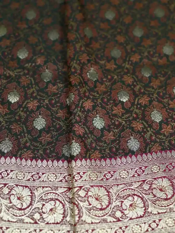 Green Dual Tone on Golden Zari Butta n Jangla pattern Benarasi Katan silk saree