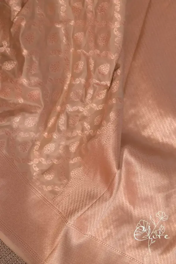 Pure katan Silk Handwoven Benarasi jall design Biscuit Saree