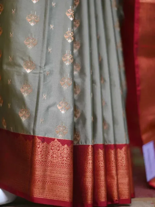Pesta green color with maroon border kanjivaram work on Pure silk saree