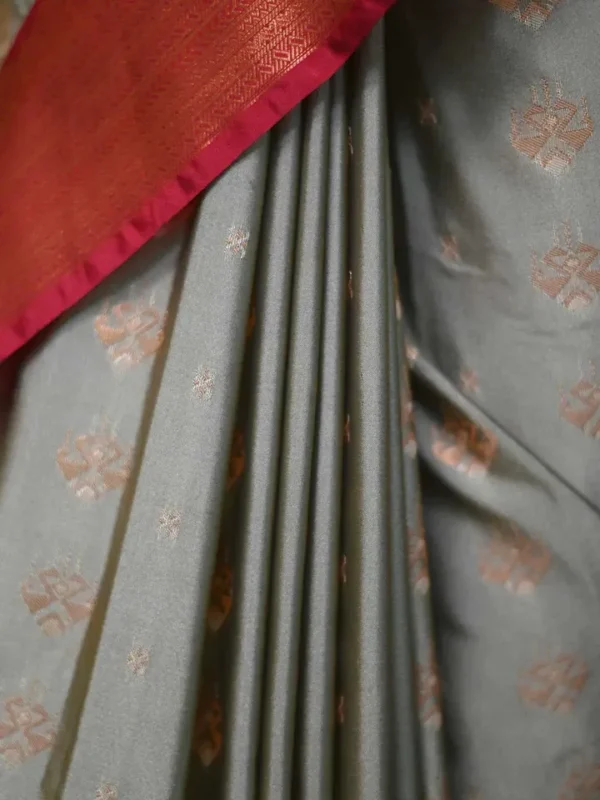 Pesta green color with maroon border kanjivaram work on Pure silk saree