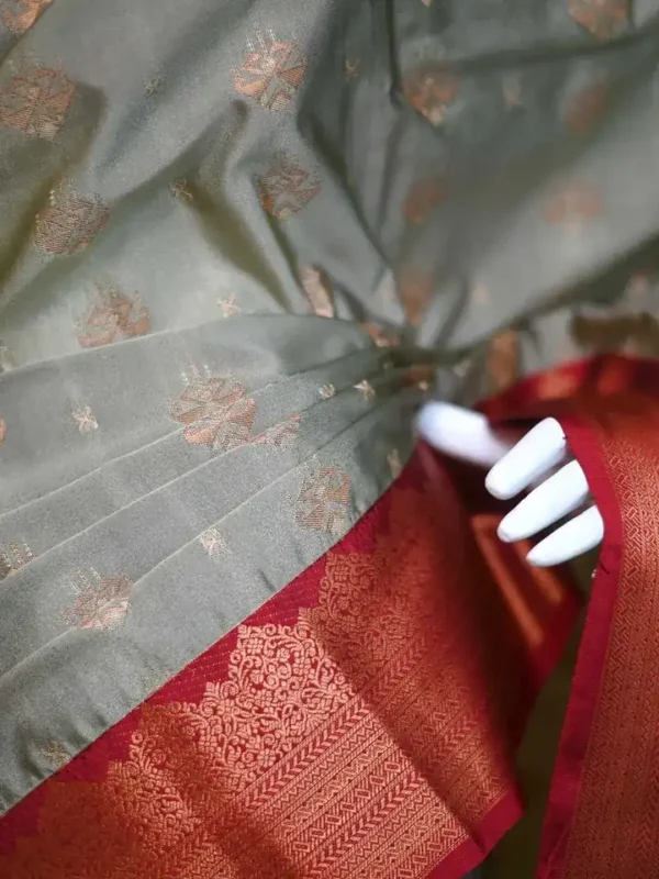 Pesta green color with maroon border kanjivaram work on Pure silk saree