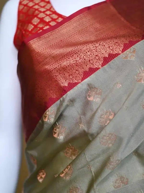 Pesta green color with maroon border kanjivaram work on Pure silk saree