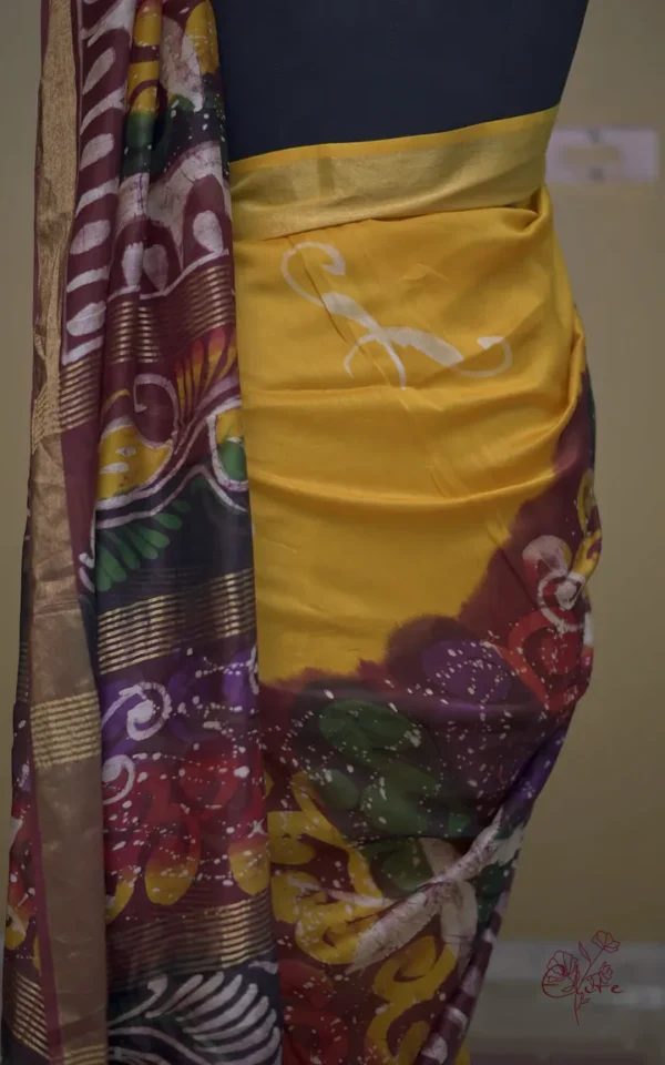 Yellow n Maroon on Hand Batik Print with Zari Border Semi Silk Saree
