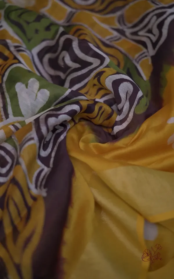 Yellow n Maroon on Hand Batik Print with Zari Border Semi Silk Saree