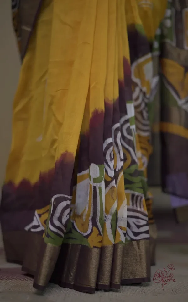 Yellow n Maroon on Hand Batik Print with Zari Border Semi Silk Saree