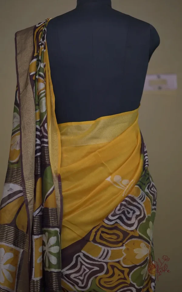 Yellow n Maroon on Hand Batik Print with Zari Border Semi Silk Saree