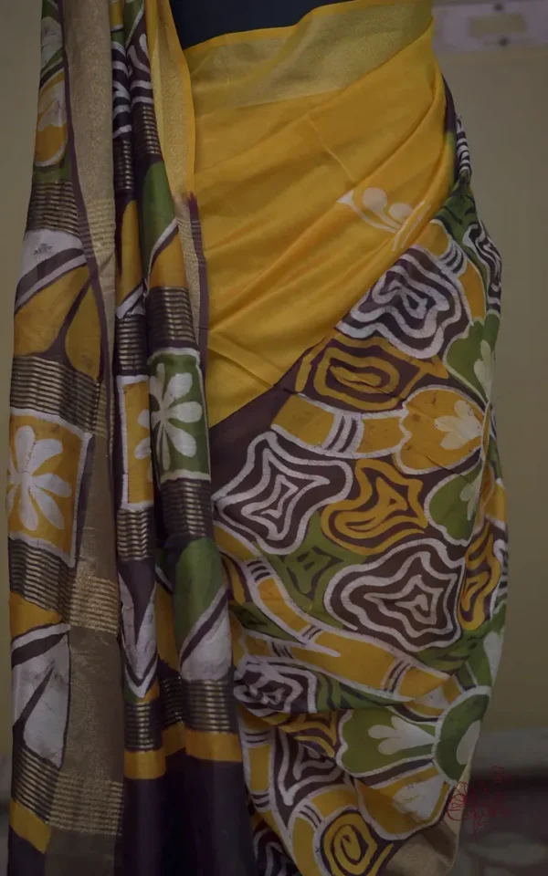 Yellow n Maroon on Hand Batik Print with Zari Border Semi Silk Saree