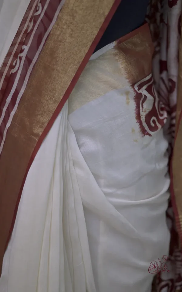 White n Maroon on Hand Batik Print with Zari Border Semi Silk Saree