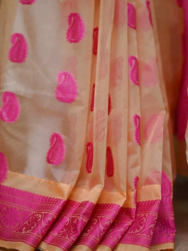 Biscuit on Pink Border and Kalka work Silk Saree