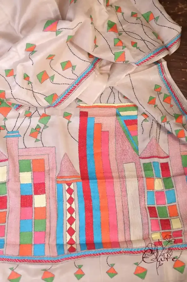 Cream with Kite Nakshi Kantha stitch work on Tussar saree