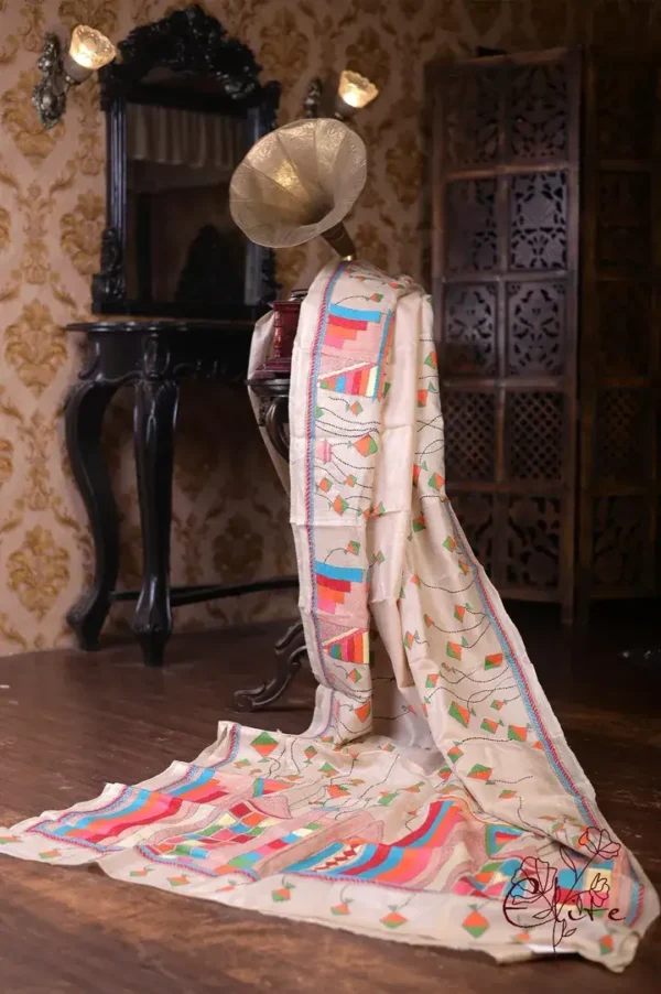 Cream with Kite Nakshi Kantha stitch work on Tussar saree