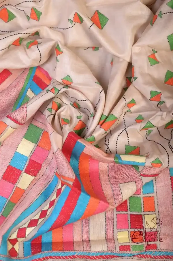 Cream with Kite Nakshi Kantha stitch work on Tussar saree