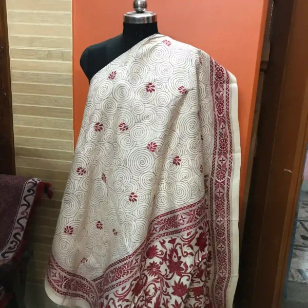 off white on red kantha stich work bangalore silk saree