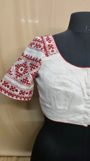 Exquisite White Red Gujarati Stitch Work Saree - Elegant