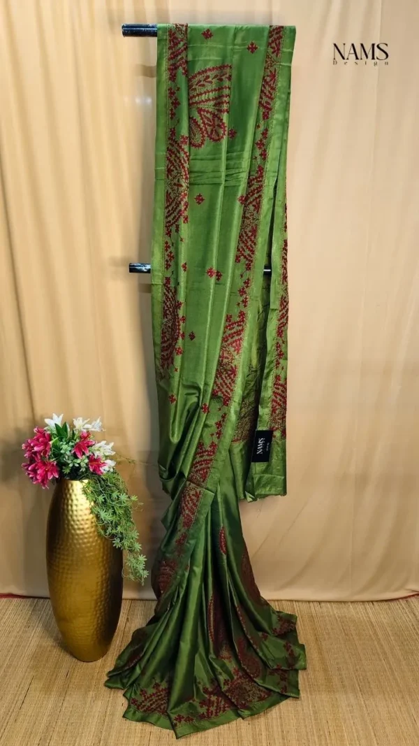 Dark Green Bangalore Silk Gujarati Work Saree – Exquisite Elegance