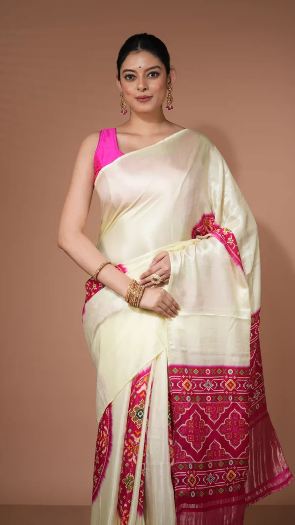 Off-White Borderless Saree with Rajkot Motifs in Red & Zari Pallu | 2025 Winter Festive