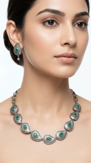 Emerald Teardrop Antique Set