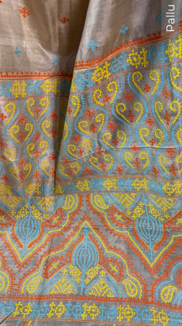 Himanshi Beige Pure Tussar Silk Gujrati Embroidered Saree