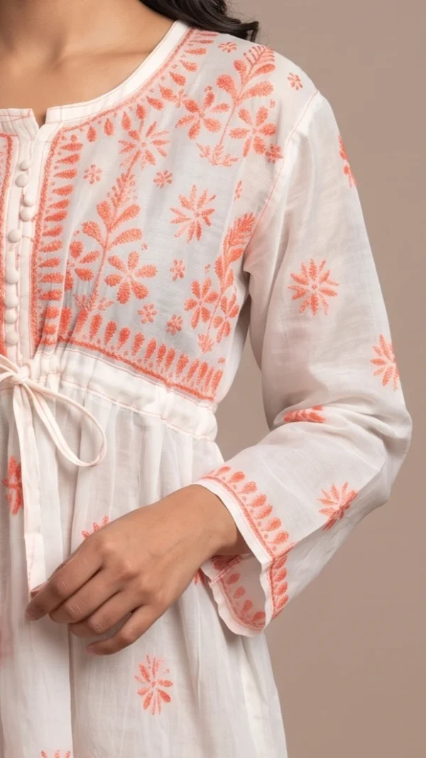 Aasna White Short Chikankari Kurta