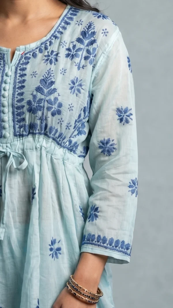 Reshma White Short Chikankari Kurta